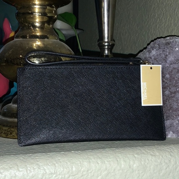 Michael Kors jet set med Saffiano leather Crossover Wristlet - Picture 9 of 10